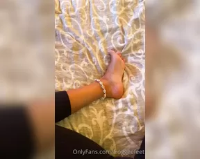 froggeefeet camhoes 11 2020 while you wait for my next video enjoy this one show chat live porn