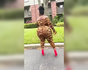therealfyebottom my sexy ass walk away should i do this naked show chat live porn live sex