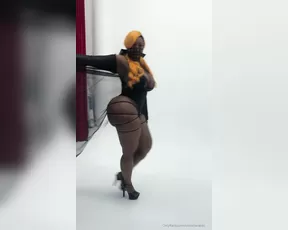 victoriacakes behind the scenes of my photo shoot bdsm inspired um show chat live porn live sex