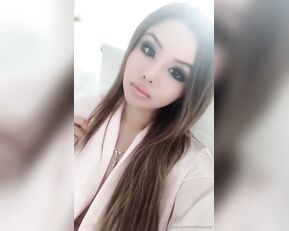 swe3tsunny hello i am online fro show chat live porn live sex
