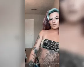 ashhhmikaylaaa show chat live porn live sex