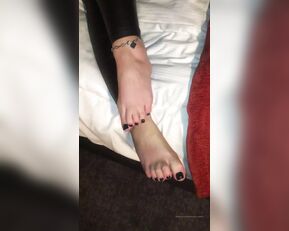 morticia_adms Like my new anklet x show chat live porn
