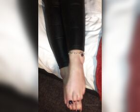 morticia_adms Like my new anklet x show chat live porn