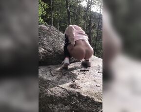 Cassidy Klein pee in forest