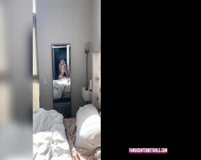 lindsey pelas chat live video leaked