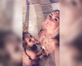 lisainwonderland-25-04-2019-6268014-who wants to see me and melli show chat live porn live sex 1
