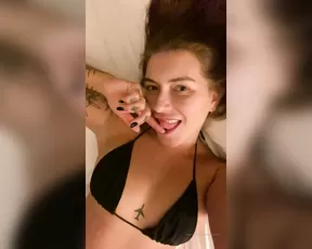 verushkasmirnova Wanna play with me Message for more show chat live porn