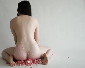 io_veil cake_sitting._celebrating_my_bday_18. Adult Webcams chat for free live porn live sex