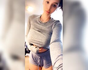 SophieMudd 84 Am_supposed_to_be_cleaning_but_I_got_distracted Free Girls Adult Webcams chat for free live porn