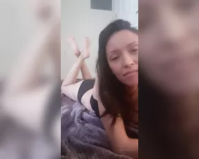 sexymestiza just waking up in my bra and panties ex Adult Webcams chat for free live porn live sex