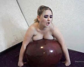 amarawaters i'm starting to really enjoy playing with balloons p t Adult Webcams chat for free porn live sex