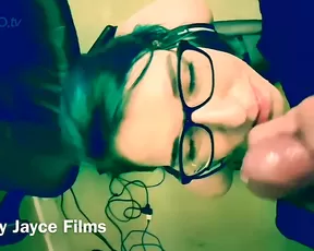 gamer girl sucks, tit fucks and takes a messy facial