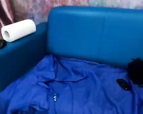 I’m shoving hand in her cunt