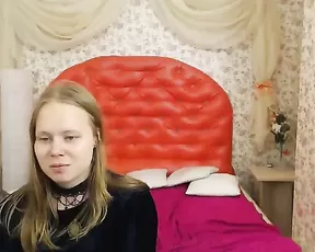 Blonde penetrates her cunt with a toy