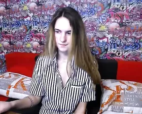 Two babes get serviced by a single cock