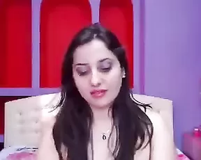 Sexy Brazilian girlfriend fucked and filmed