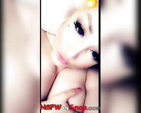 Sexi Barbie naked teasing on bed snapchat premium porn live sex