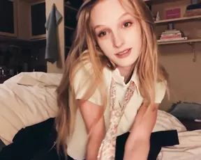 kwgirlx Suit and tie or Naked which do you prefer Adult Webcams chat for free porn