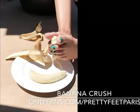 prettyfeetparis bc crushing 2 bananas is more fun than one Adult Webcams chat for free porn