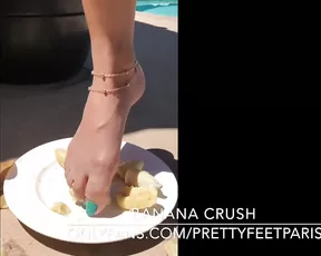 prettyfeetparis bc crushing 2 bananas is more fun than one Adult Webcams chat for free porn