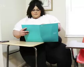 SSBBWBrianna Gaining For An A In Class