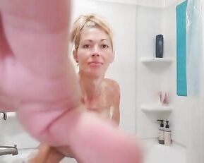 HOLLYHOTWIFE Good morning fans My morning bath routine for you guys chat for free porn live sex