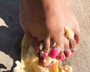 itskalibaybay This could be you imagine me sliding you slowly in between my toes and my soft soles rubbing gently up and down you hard co Adult Webcams