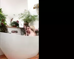 pearlsinclair check out this bts footage of me and marilyn west po Adult Webcams chat for free porn live sex