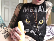Sunny Hues casual vibrator masturbation porn live sex