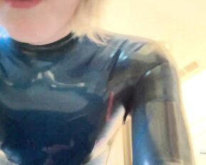 ellahollywood clip one of samus latex teasing and jerking Adult Webcams chat for free porn live sex