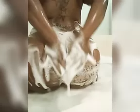 mzbootyvip ebony_goddess_tease_hot_yup_big_ass_oil_rub Adult Webcams chat for free porn live sex