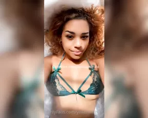 yellaslimthick Every morning I wake up happy bec Adult Webcams chat for free porn