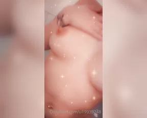 littlebrat92 Playing in the tub Adult Webcams chat for free porn