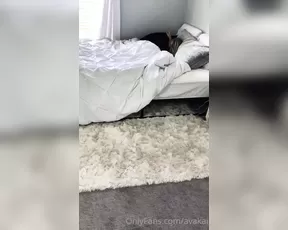 avakai Who s ready to see how I was woken up this morning I'm sen Adult Webcams chat for free porn