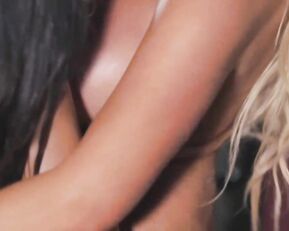Toochi kash porn video - Videos & Albuns