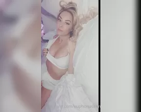 euphoriasiren POV I'm trying to get you into bed for snuggles b Adult Webcams chat for free porn