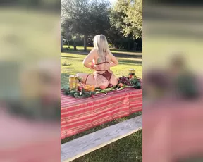 anessaxm behind the scenes from my christmas dinner shoot who want Adult Webcams chat for free porn live sex