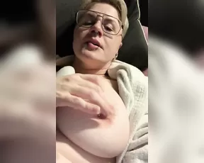 lindsaycins4u suckers on my nipples plug in my ass toy in my cunt Adult Webcams chat for free porn live sex