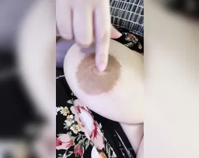 katelynnsmithh Just a lazy Sunday playing with my nipple Adult Webcams chat for free porn