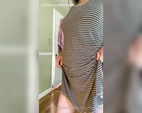 ariatheslut who here would like to worship my body i don t know ab chat for free Adult Webcams porn