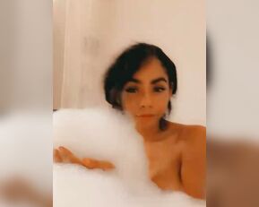 PrincessHelayna late night bath after spending time with family al chat for free Adult Webcams porn
