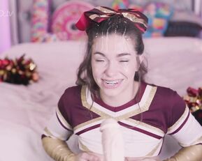 Chroniclove69 Cheerleader With Braces Gets Huge Facial - chaturbate