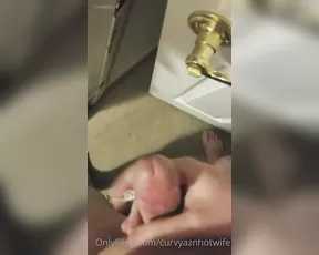 curvyaznhotwife sometimes i let him hide and jerk off in the chat for free Adult Webcams porn