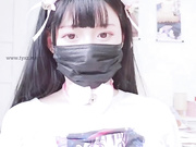 wGloia cute chinese girl masturbating