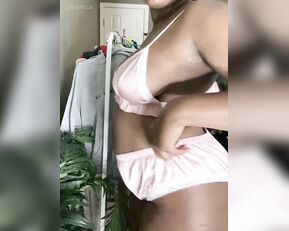 thecurvycutie taking of my pjs you wanna see tip me 5 and i ll sen chat for free Adult Webcams porn