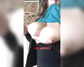 Lee Anne big boobs tease snapchat free