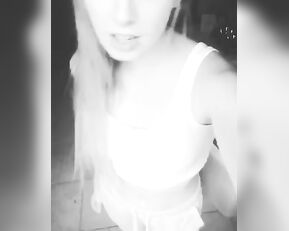 Chloe Scott sings beautifully premium free cam snapchat & manyvids porn live sex
