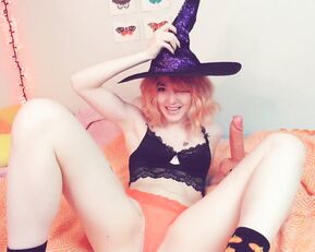 LanabeeXO - Witchy Blowjob Dildo Pussy