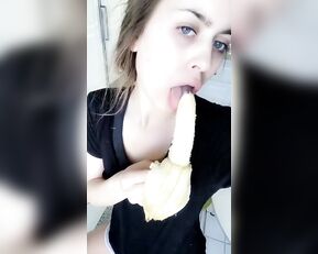 Jill Kassidy eats banana premium free cam snapchat & manyvids porn live sex
