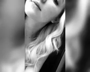Iris Rose listening to music premium free cam snapchat & manyvids porn live sex